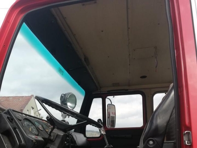 III PISEMNY PRZETARG NA SPRZEDAŻ SAMOCHODU STRAŻACKIEGO - Mercedez-Benz 1219 AF - zdjęcie12