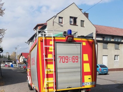 III PISEMNY PRZETARG NA SPRZEDAŻ SAMOCHODU STRAŻACKIEGO - Mercedez-Benz Daimler LF 409 - zdjęcie3