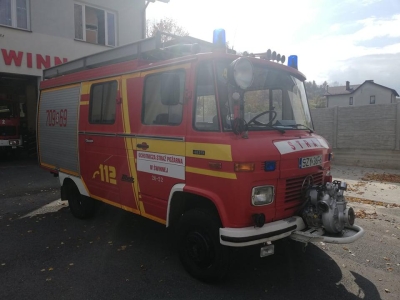 III PISEMNY PRZETARG NA SPRZEDAŻ SAMOCHODU STRAŻACKIEGO - Mercedez-Benz Daimler LF 409 - zdjęcie7